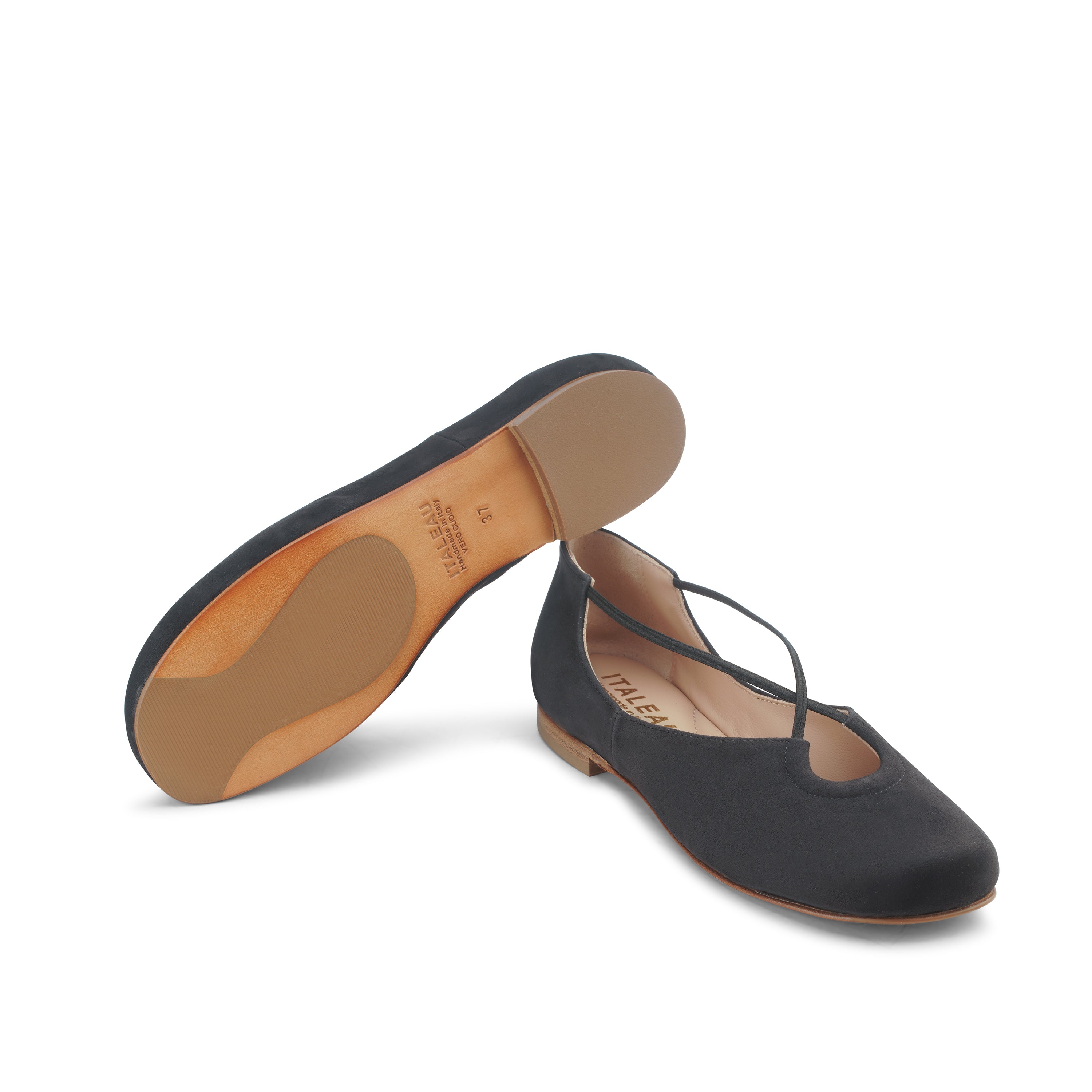 Bria Keyhole Flat Suede