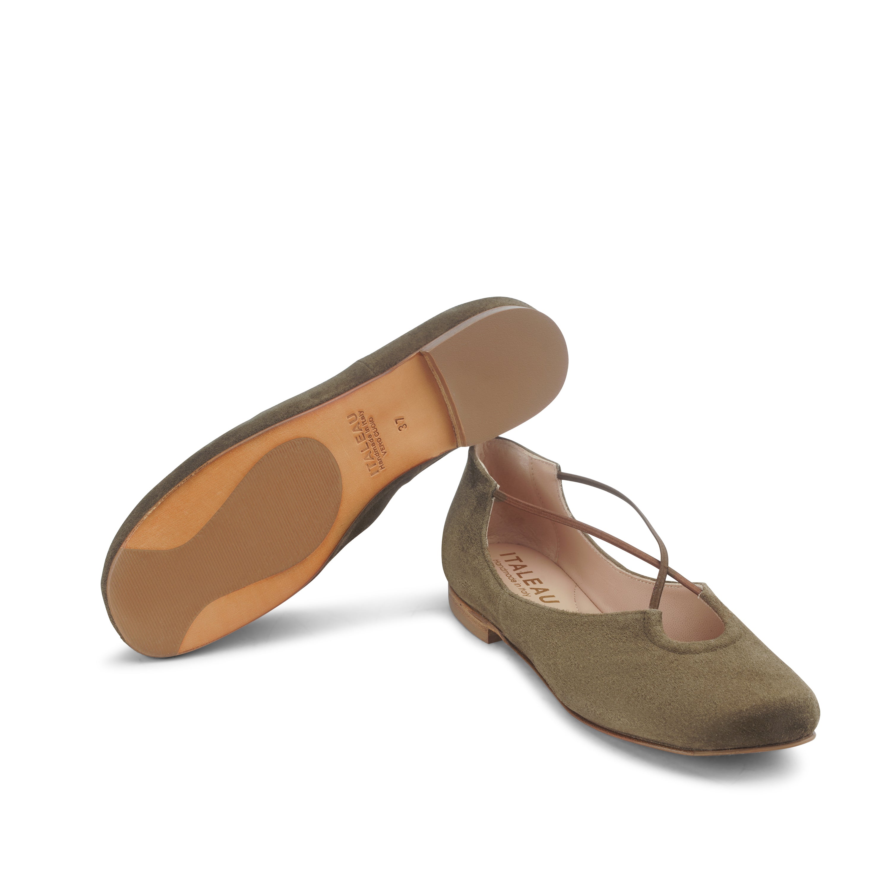 Bria Keyhole Flat Suede