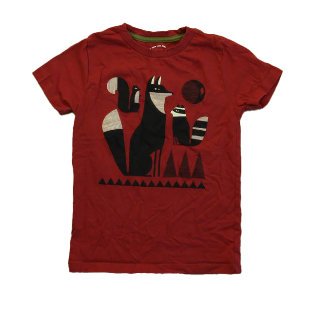 Pre-owned Maroon | Black T-Shirt size: 6-7 Years